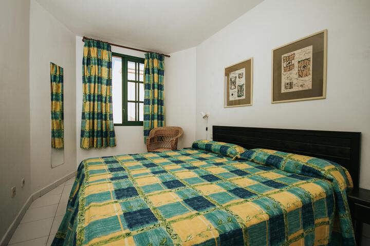 Room 2 of 28