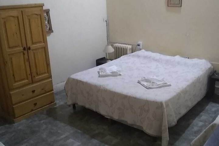 Room 9 of 29