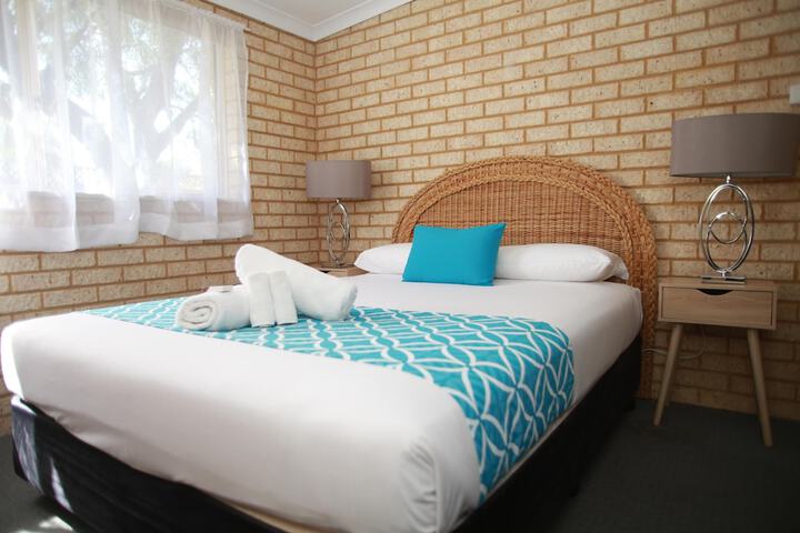 Room 20 of 97