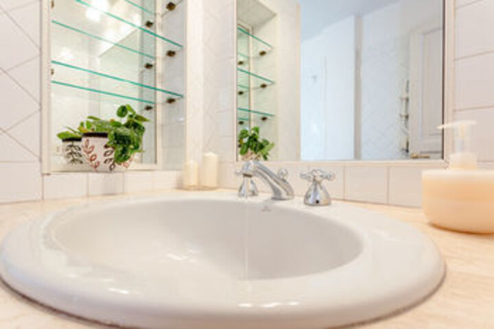 Room 62 of 477