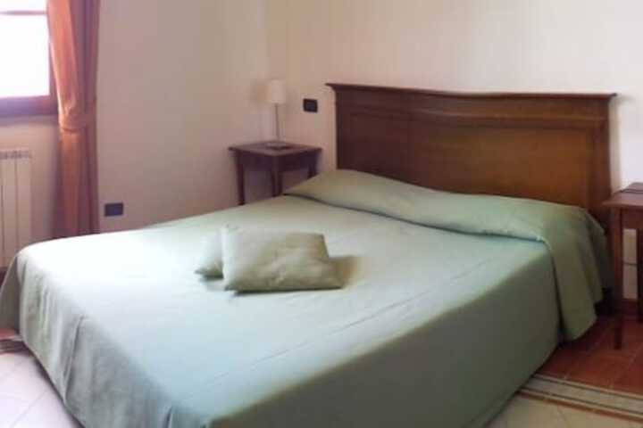 Room 4 of 58