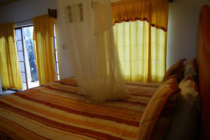 Room 28 of 84