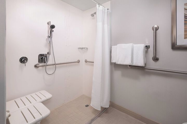 Room 15 of 29