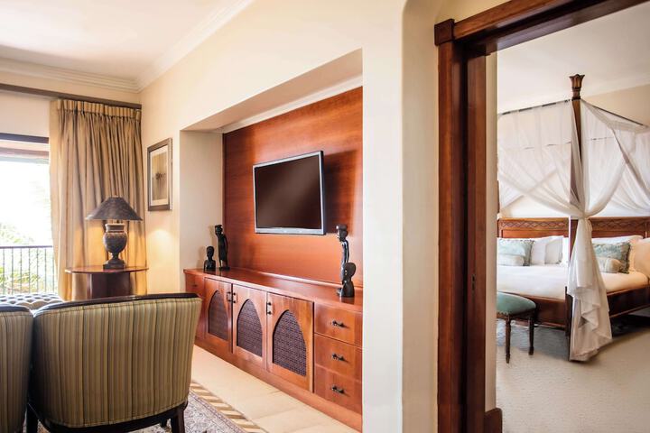 Room 12 of 120
