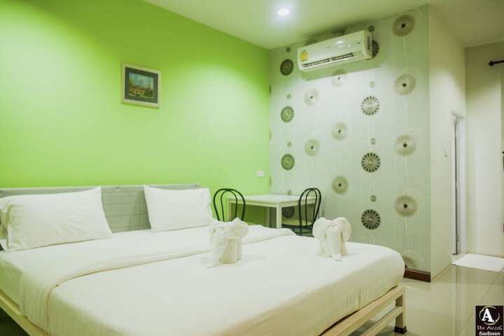 Room 8 of 29