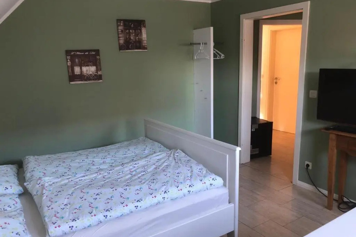 Room 3 of 19
