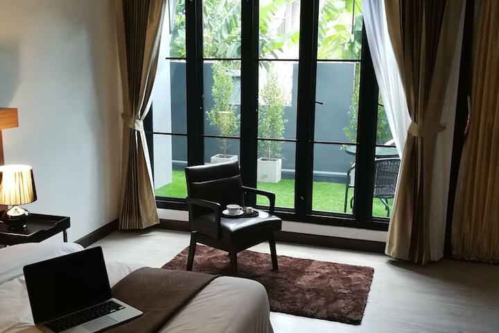 Room 5 of 43