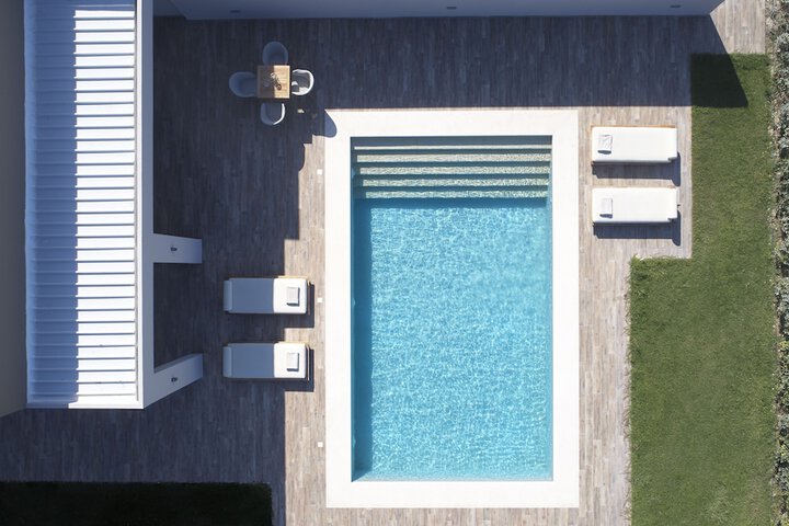 Pool 58 of 185