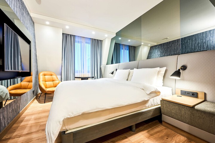 Room 21 of 88