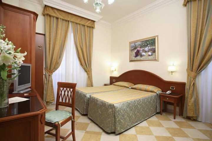 Room 34 of 64