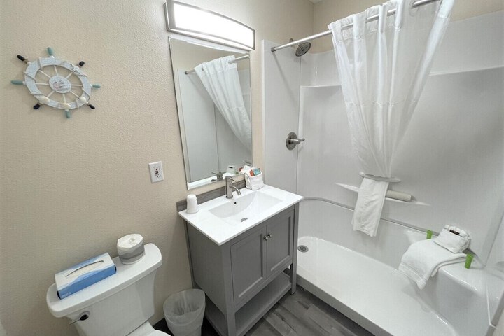 Room 113 of 136