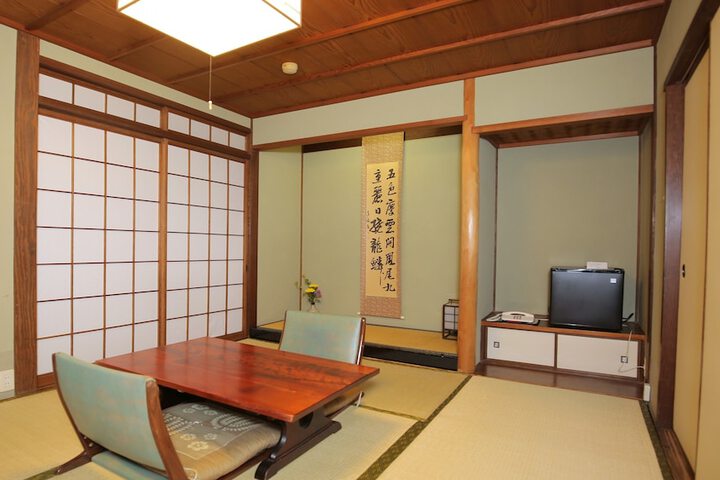 Room 14 of 71