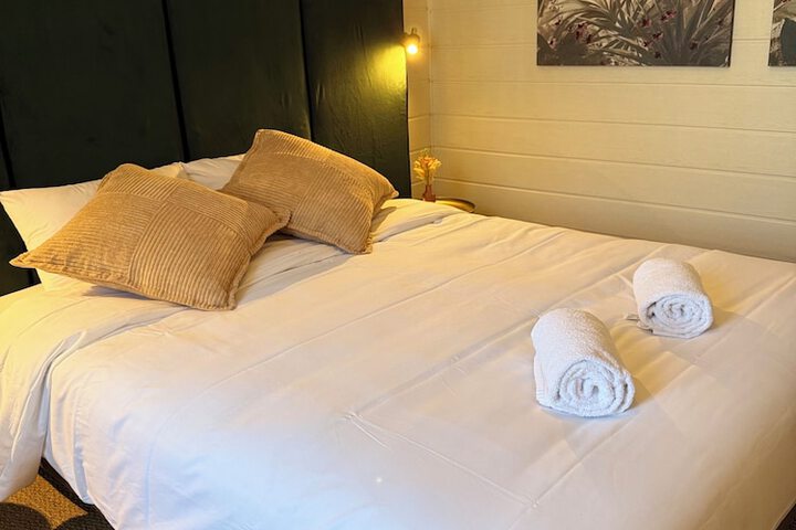 Room 3 of 28