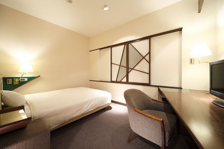 Room 13 of 54