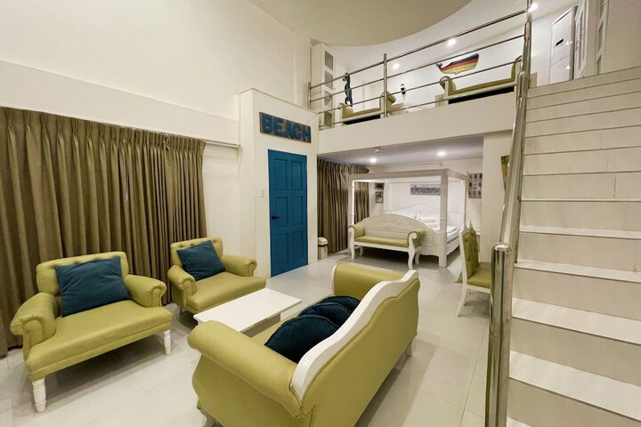 Room 35 of 106