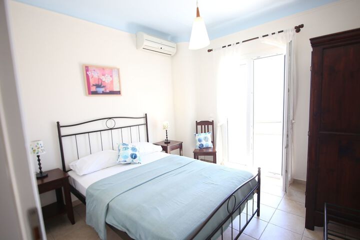 Room 2 of 17