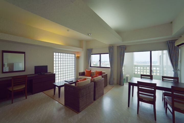 Room 16 of 47