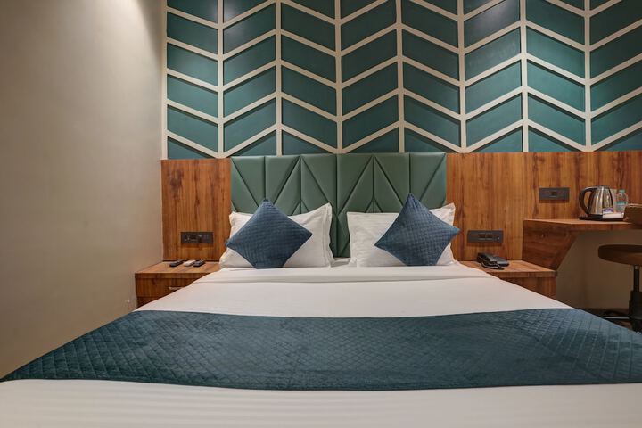 Room 8 of 21