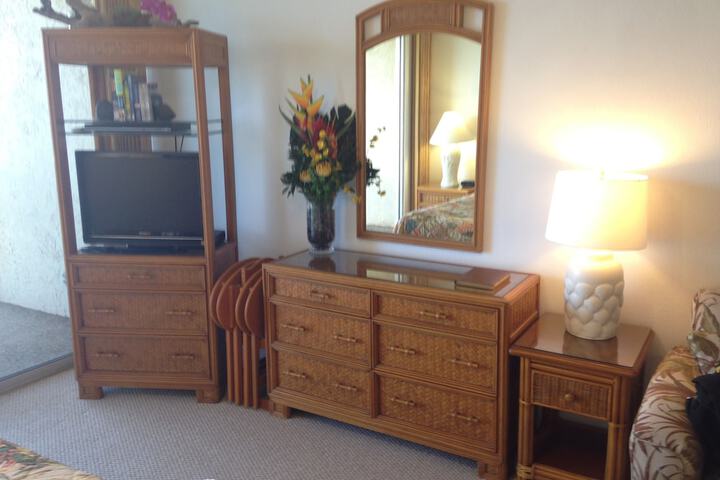 Room 183 of 484