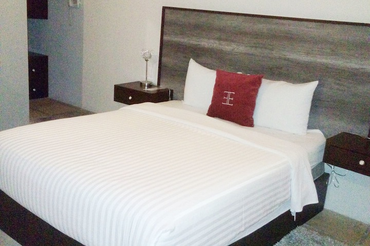 Room 18 of 44