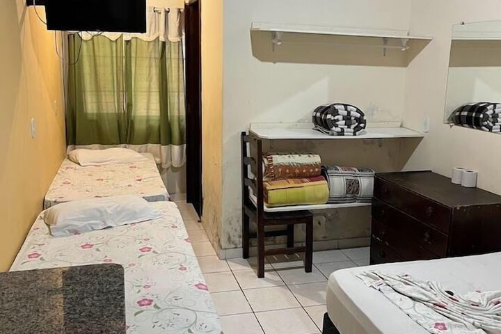 Room 8 of 74