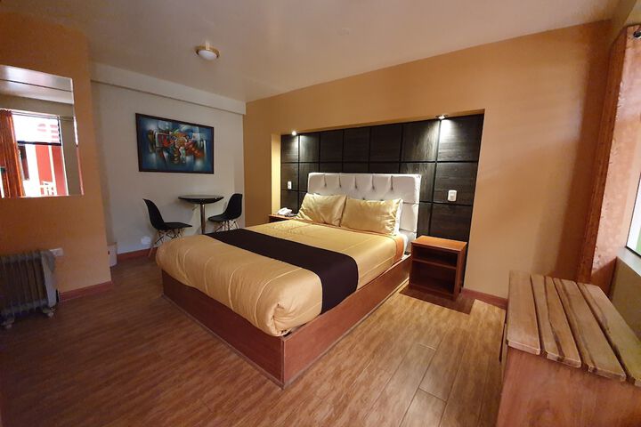 Room 35 of 83