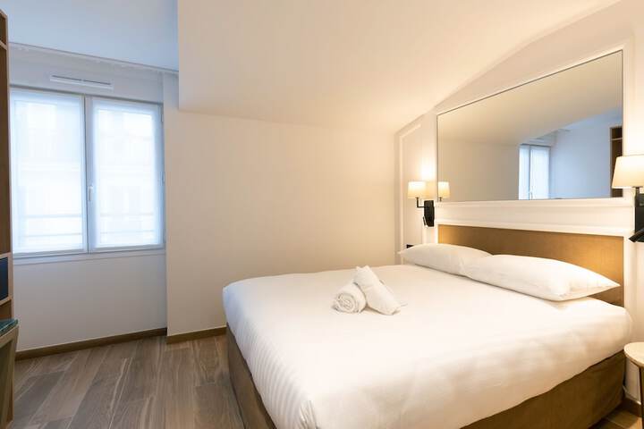 Room 7 of 70