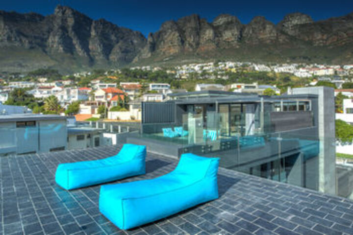 Sundeck 69 of 74