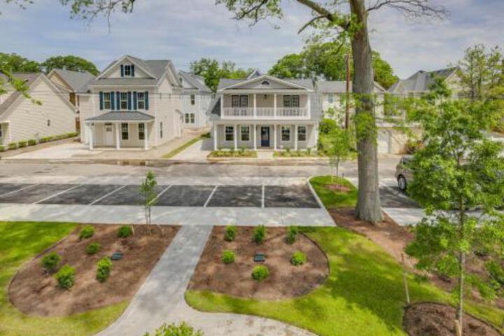 511 The Coastal House in Virginia Beach, VA