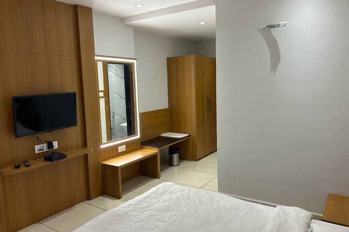 Room 61 of 108