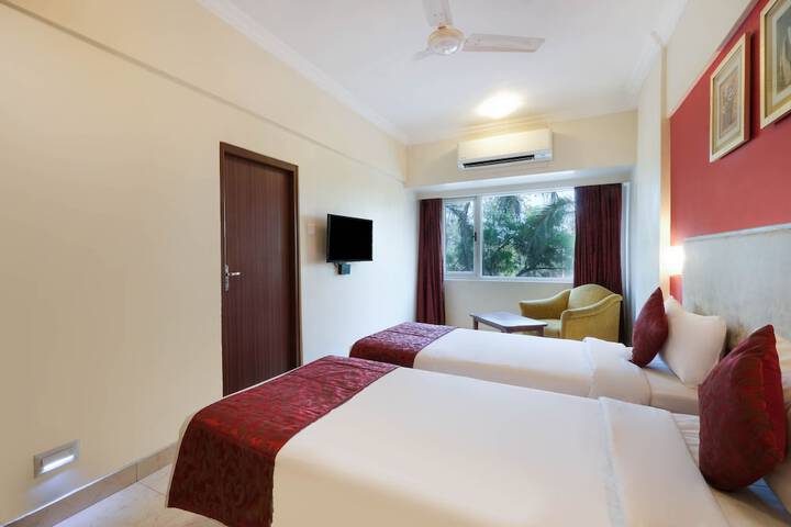 Room 13 of 50