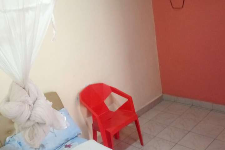 Room 9 of 14