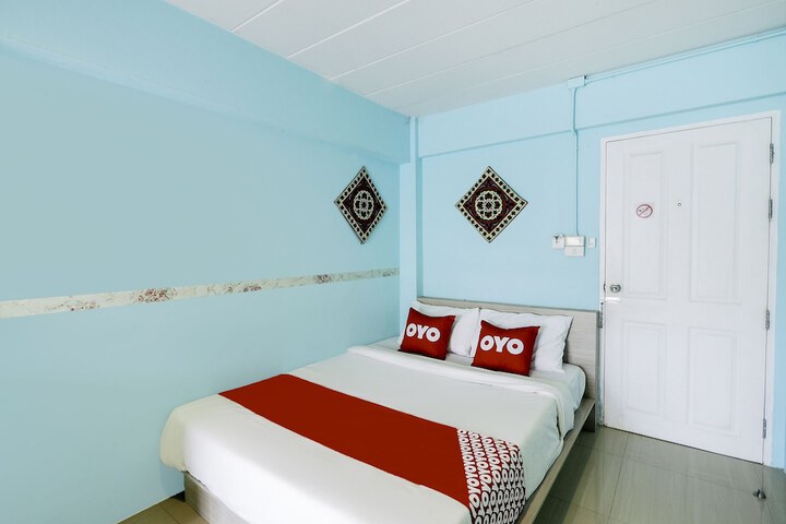 Room 17 of 40