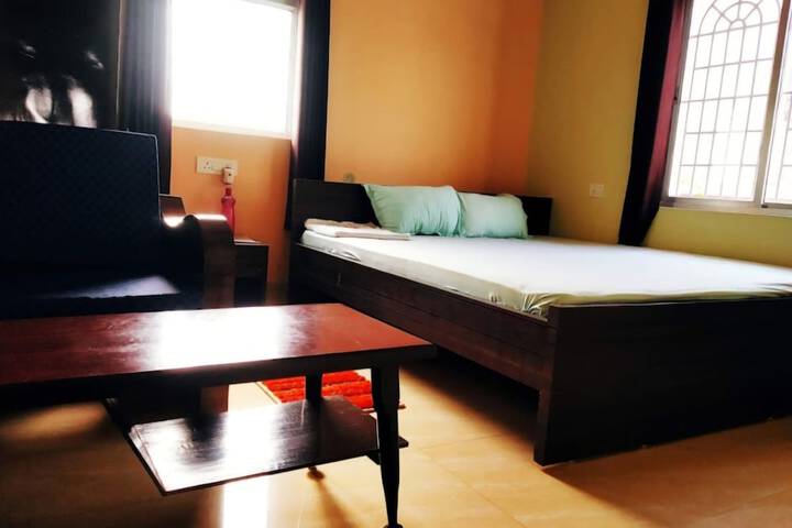Room 3 of 8