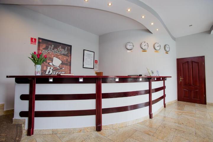 HOTEL BARON