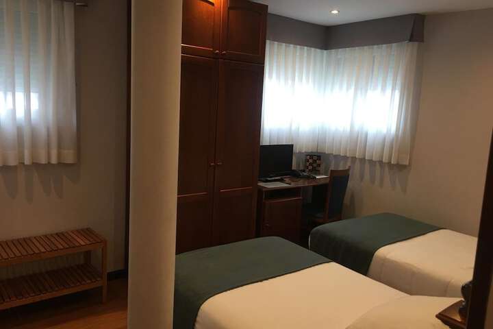 Room 14 of 85