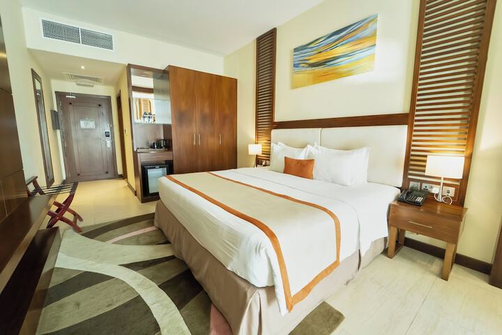 Room 34 of 68