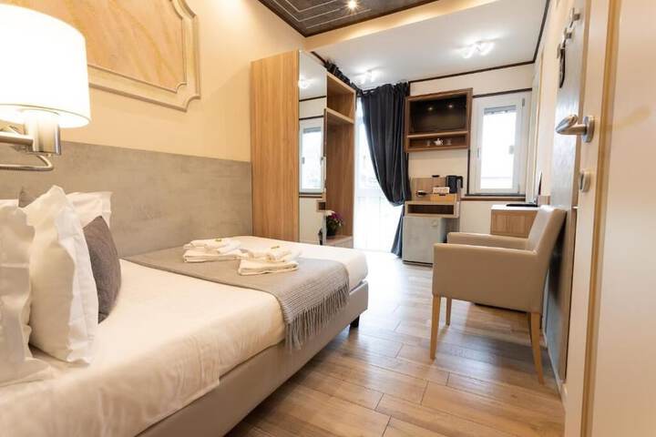 Room 4 of 29