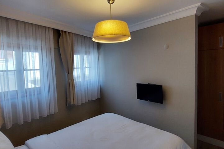 Room 21 of 50
