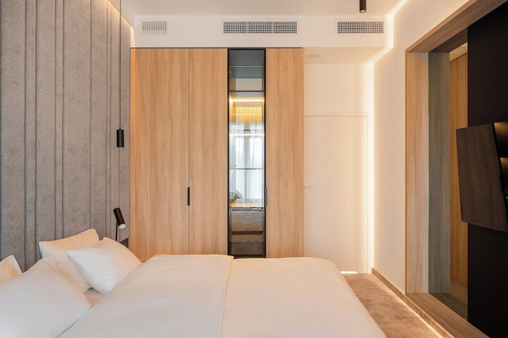 Room 7 of 29