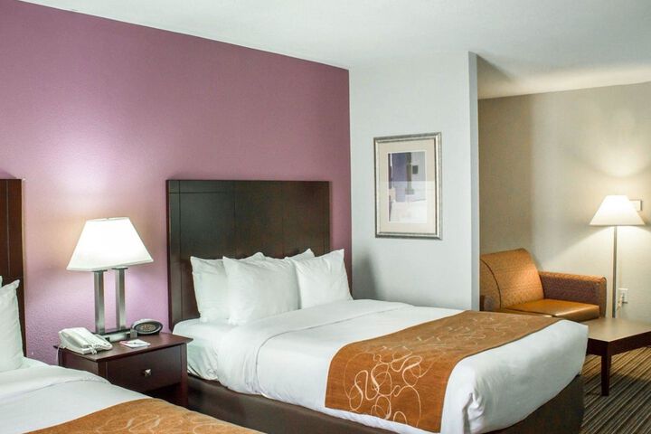 1 King Bed (9 of 9)