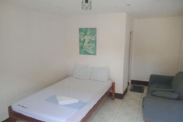Room 13 of 24