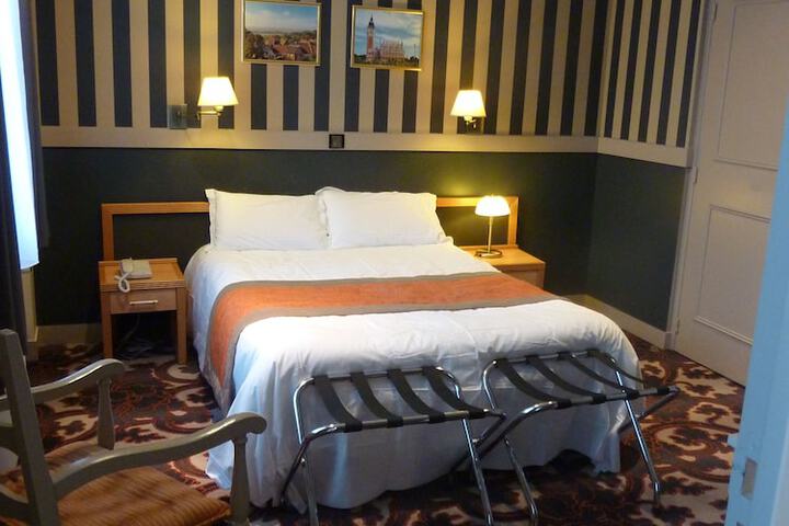 Room 4 of 23