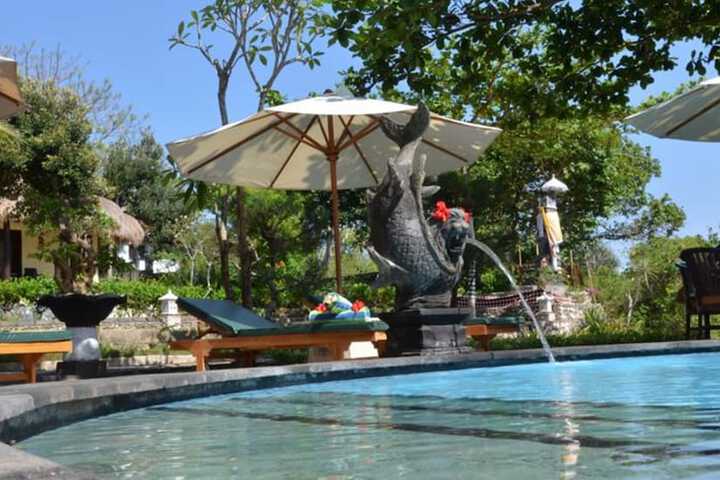 Pools & Facilities