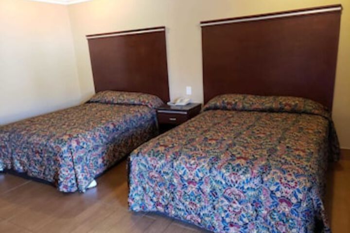 Room 22 of 126