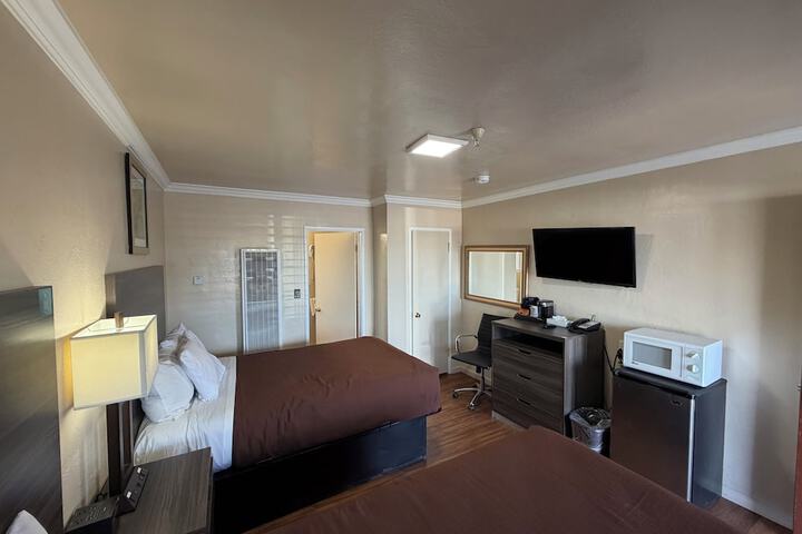 Room 14 of 62