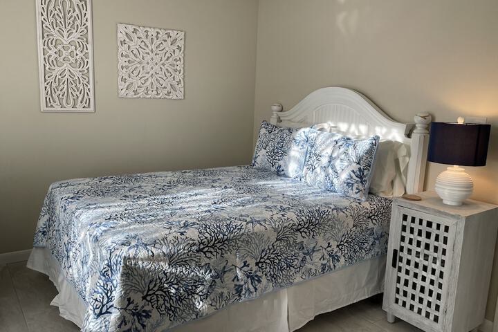 Room 4 of 24