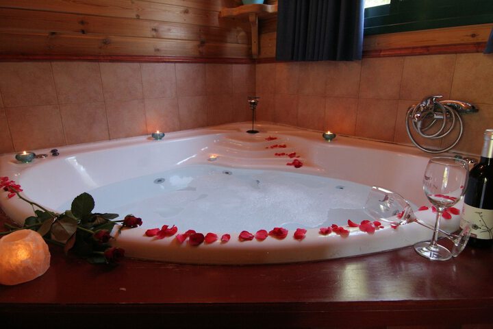 Hot Tub 29 of 40