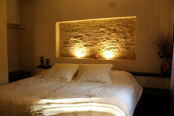 Room 3 of 20