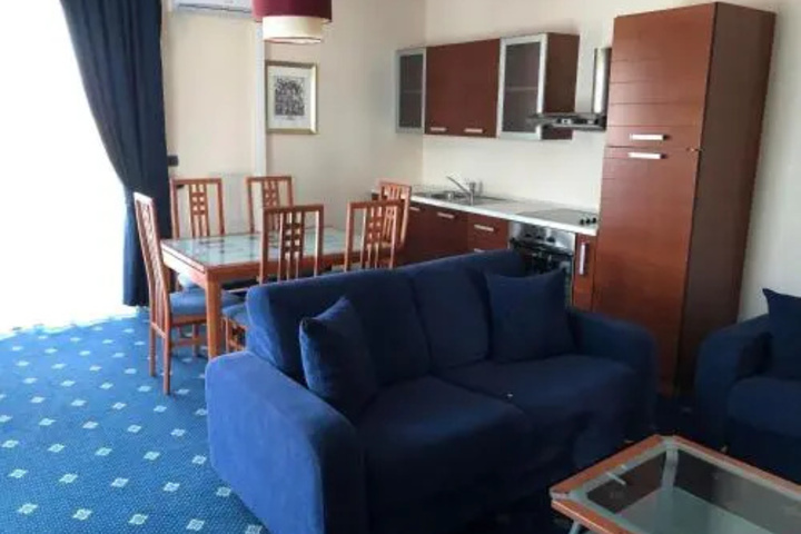 Room 6 of 23